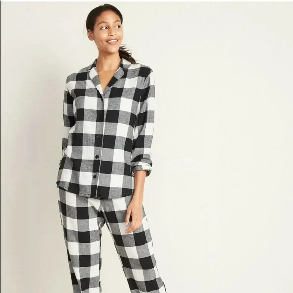Old Navy Buffalo Plaid Pajama Set Top Bottom Black White New Size XS - Picture 2 of 3